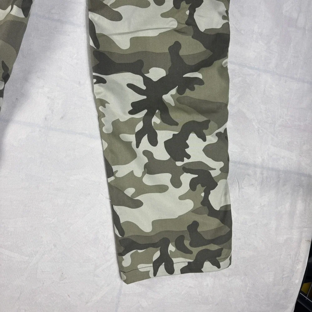 NWT True Religion Mens Cargo Pants SN Dusty Green Camo Military Outdoor‎ 29